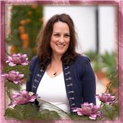 Soy licenciada en lengua con un Master en lengua y cultura. Mucha experiencia en Suecia en institutos publicos. Hablo sueco, italiano. Mi ensenanza es comunicativa!